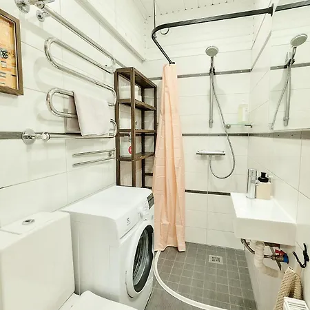 Your Lutsu Lux Retro Prime Spot Apartment *