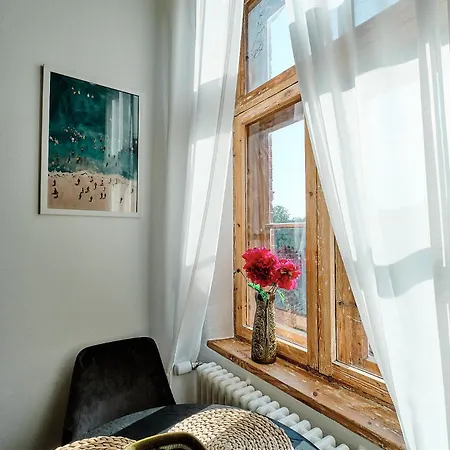 Apartment Your Lutsu Lux Retro Prime Spot *