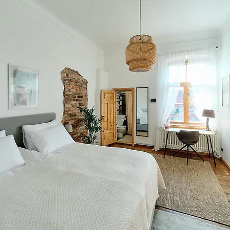 Your Lutsu Lux Retro Prime Spot * Viljandi (Viljandimaa)