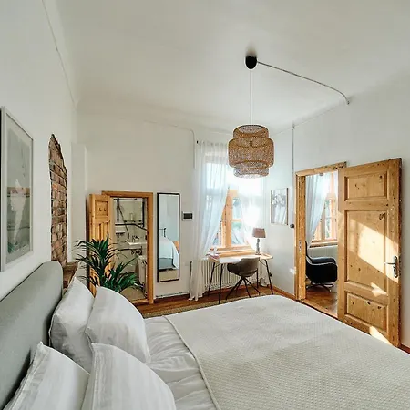 Your Lutsu Lux Retro Prime Spot * Viljandi (Viljandimaa)