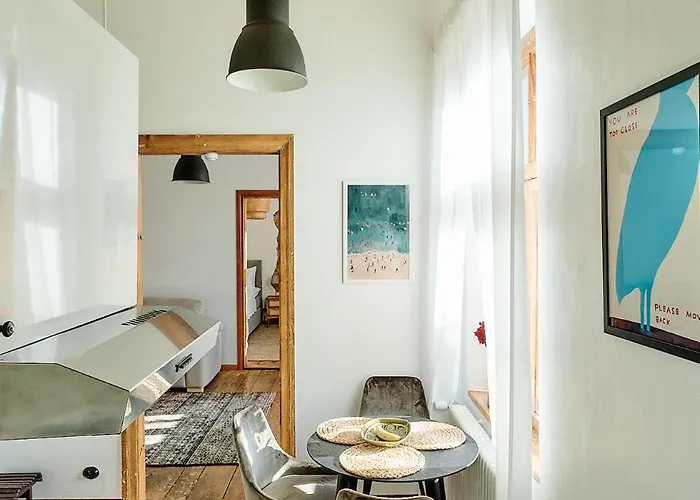 Your Lutsu Lux Retro Prime Spot * Viljandi (Viljandimaa)